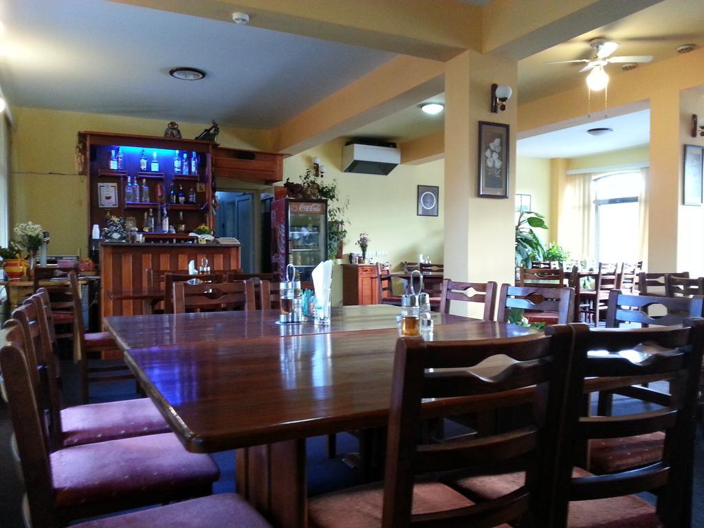 Family Hotel IV Velingrad Exterior photo